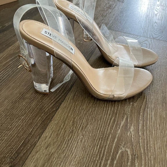 Steve Madden, Clear heels. Brand New! Never worn, straight out the box! - Picture 2 of 3
